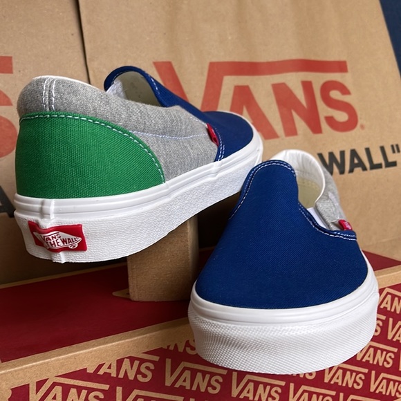 Vans Men’s Classic Slip On Vans Coastal Grey/True White sneakers - Picture 10 of 16